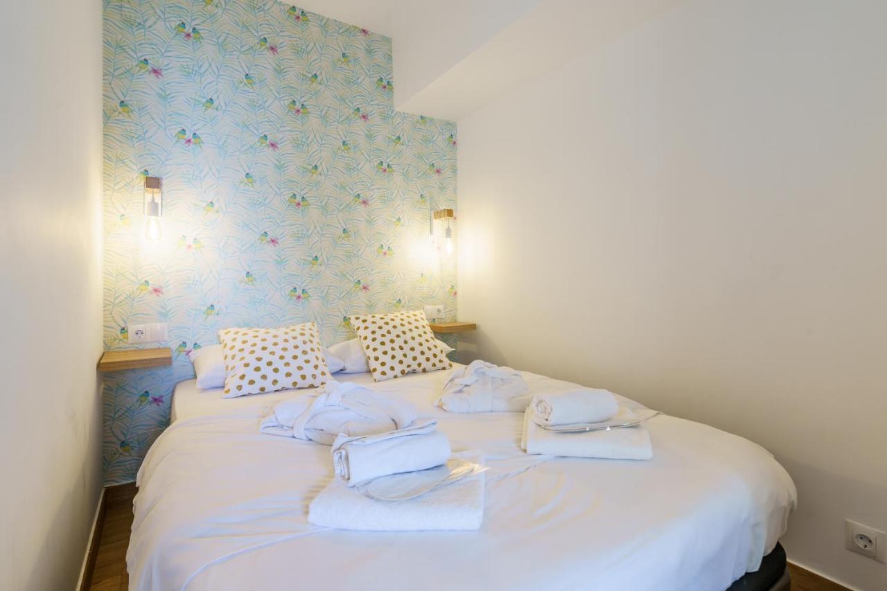 Amazing Views Beachfront Apartment With Swimming Pool Benalmádena Exteriör bild