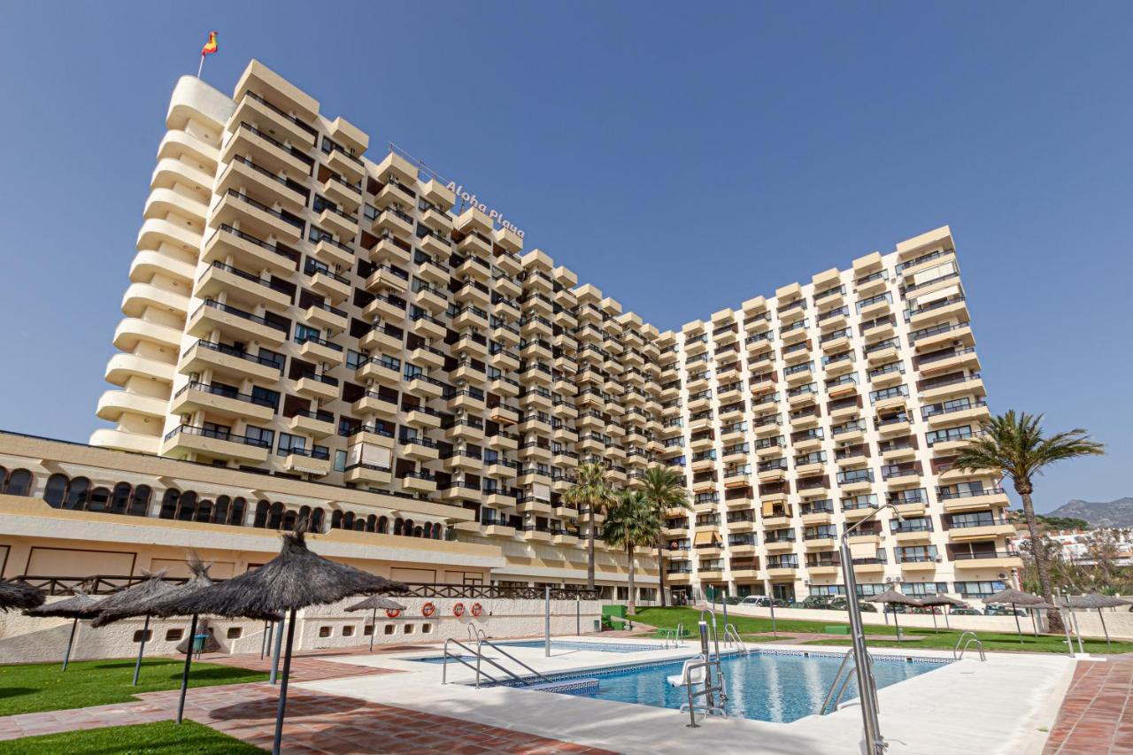 Amazing Views Beachfront Apartment With Swimming Pool Benalmádena Exteriör bild