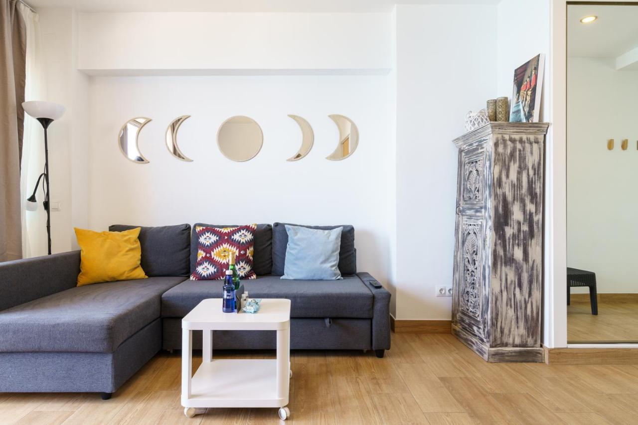 Amazing Views Beachfront Apartment With Swimming Pool Benalmádena Exteriör bild